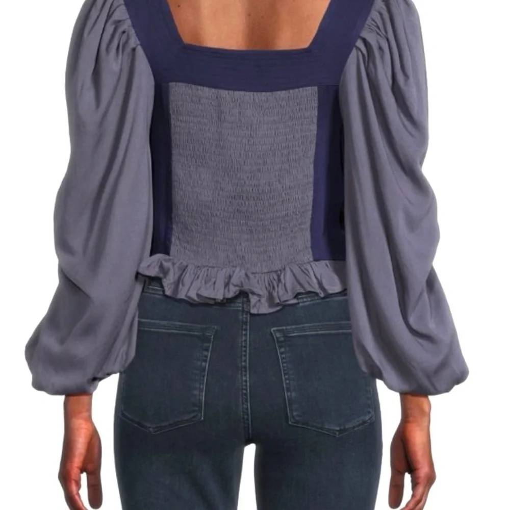 Area Stars Navy Ruffled Puff Sleeve Cropped Blouse - Picture 4 of 8